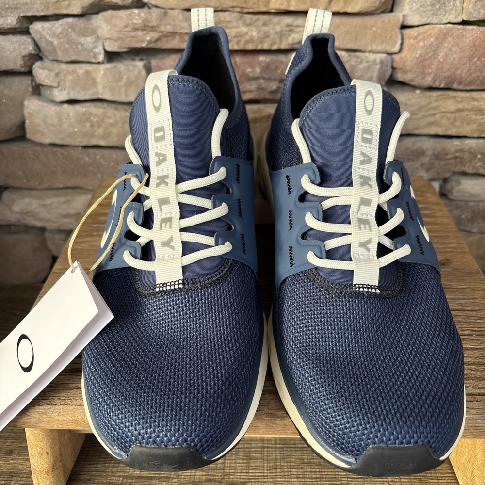 Oakley Dry OS Mens trainer Shoes Team  Navy Size 8.5 NWB $100